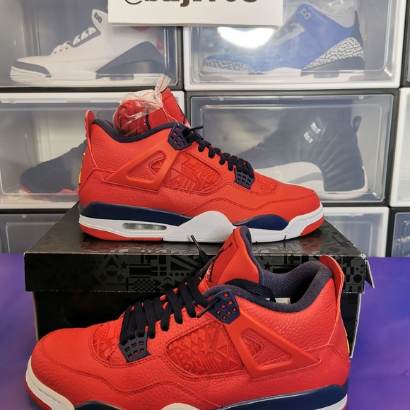Jordan 4 FIBA - Picture 2 of 7